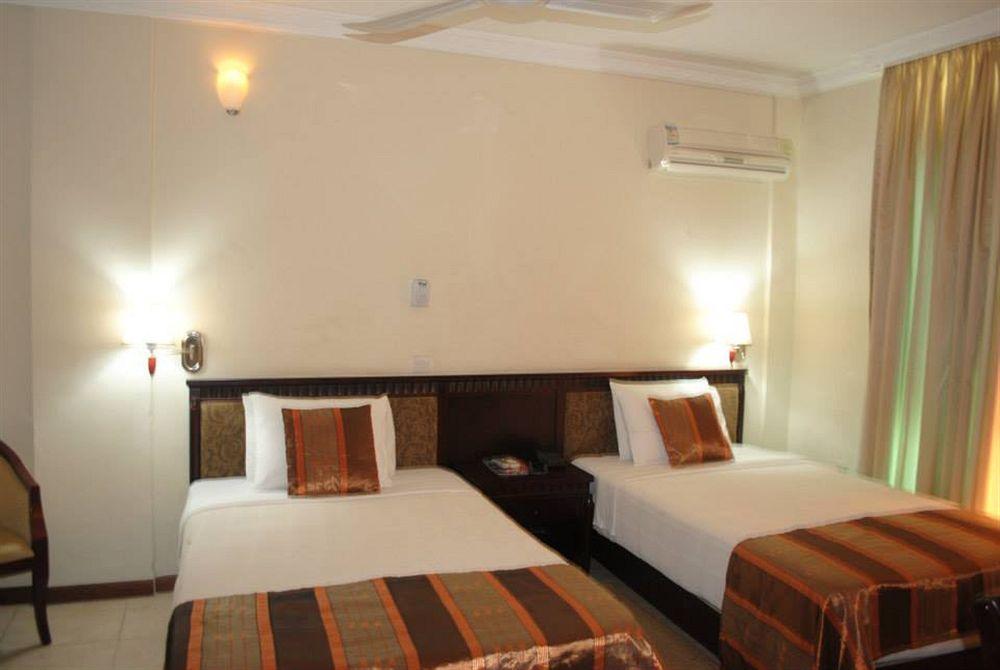 Hotel Georgia Accra Exterior photo
